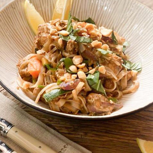 Pad Thai de pollo o camarón (6personas)