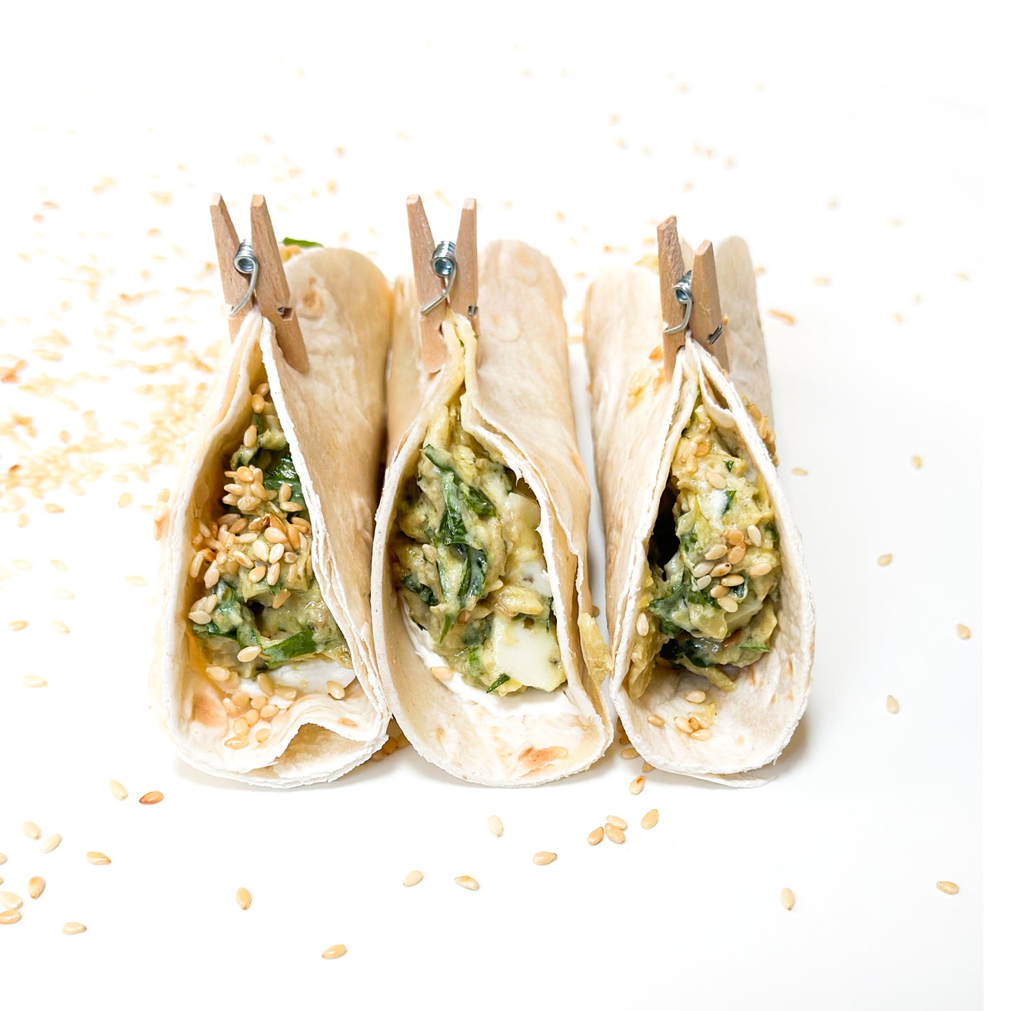 Mini wraps de alcachofa, queso de cabra y cilantro 10 cm (20 unidades)