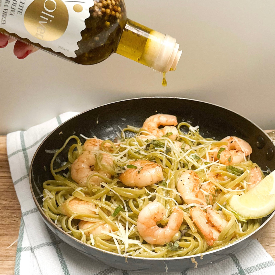 Pasta de camarones con aceite aromatizado (marca Oliver)
